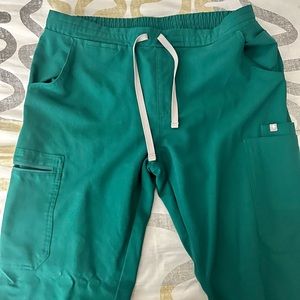 Yola Figs Hunter Green Scrub Pants